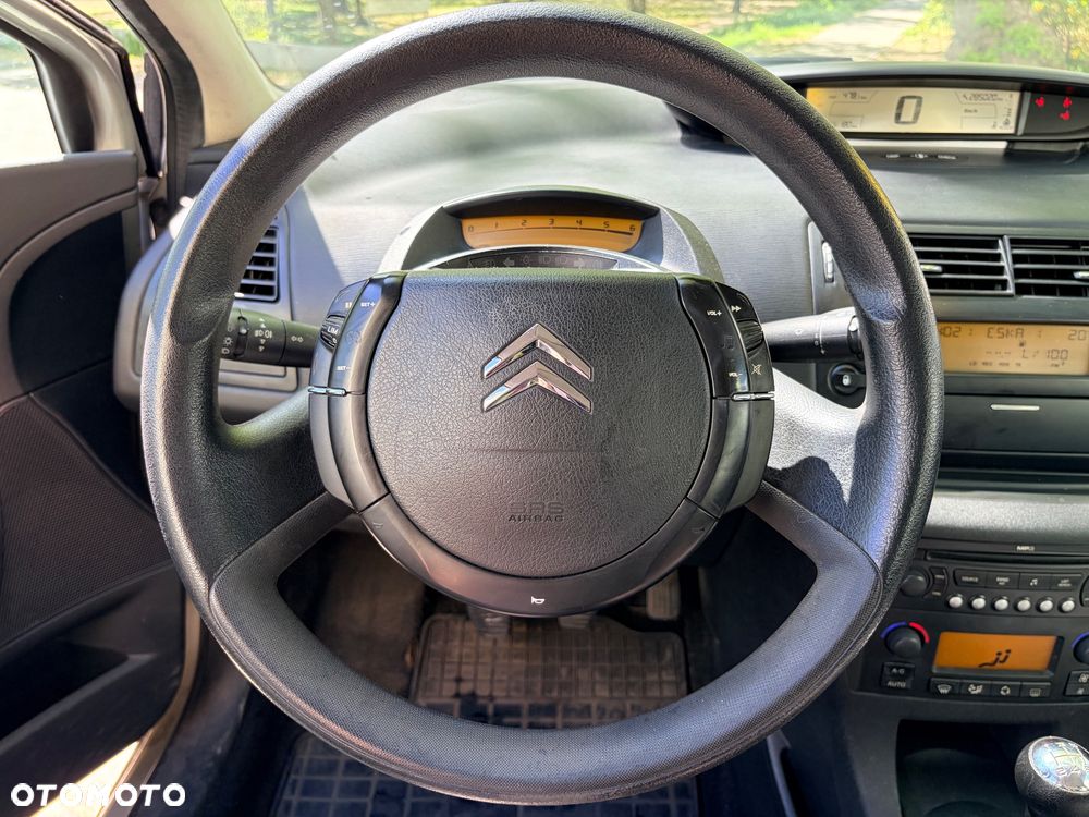 Citroën C4 1.6 HDi SX - 18