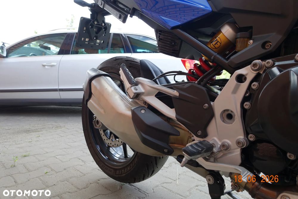 BMW XR - 18