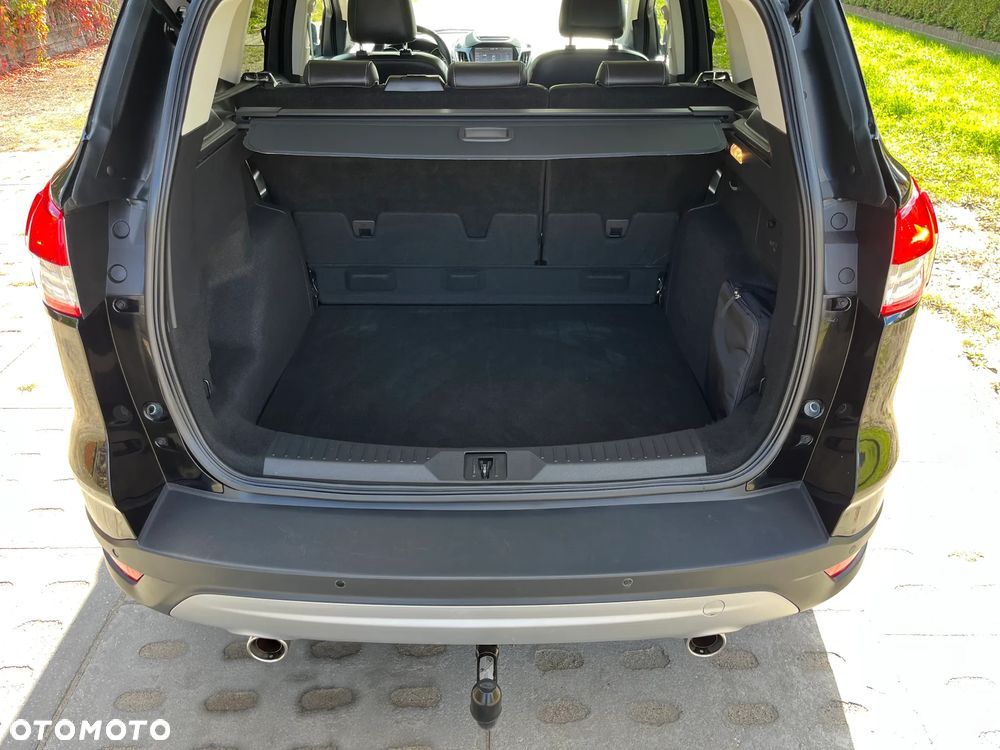 Ford Kuga 2.0 TDCi 2x4 Titanium - 28