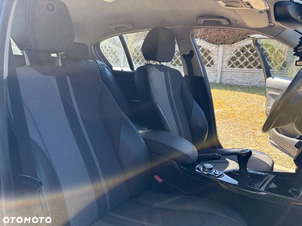 BMW Seria 1 - 22