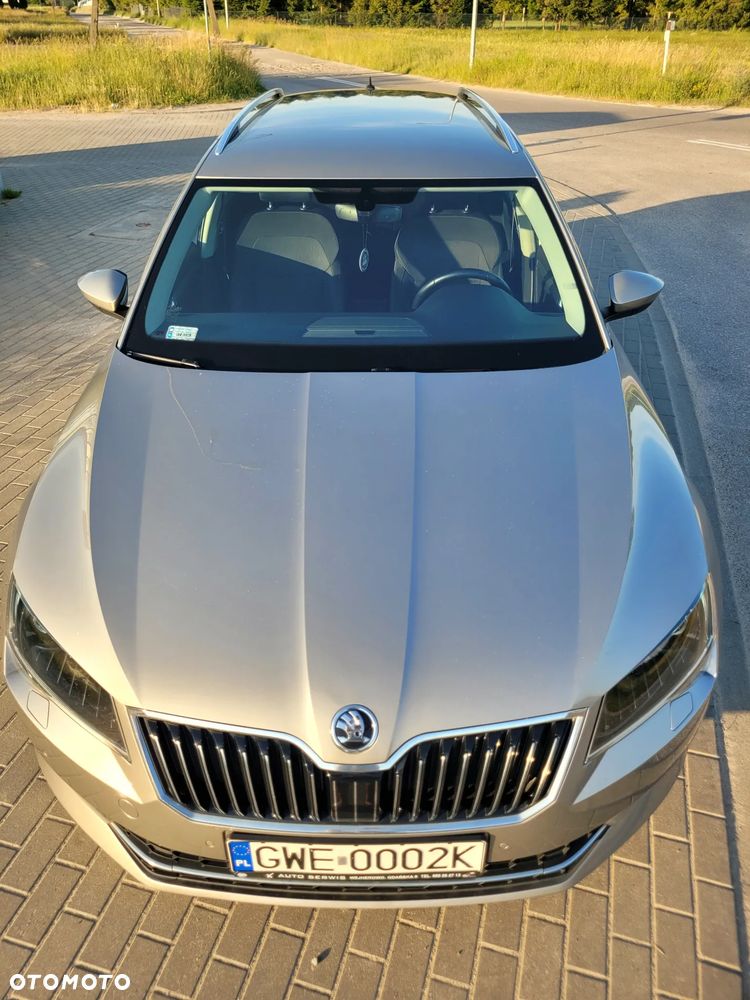 Skoda Superb 2.0 TSI Ambition DSG - 10