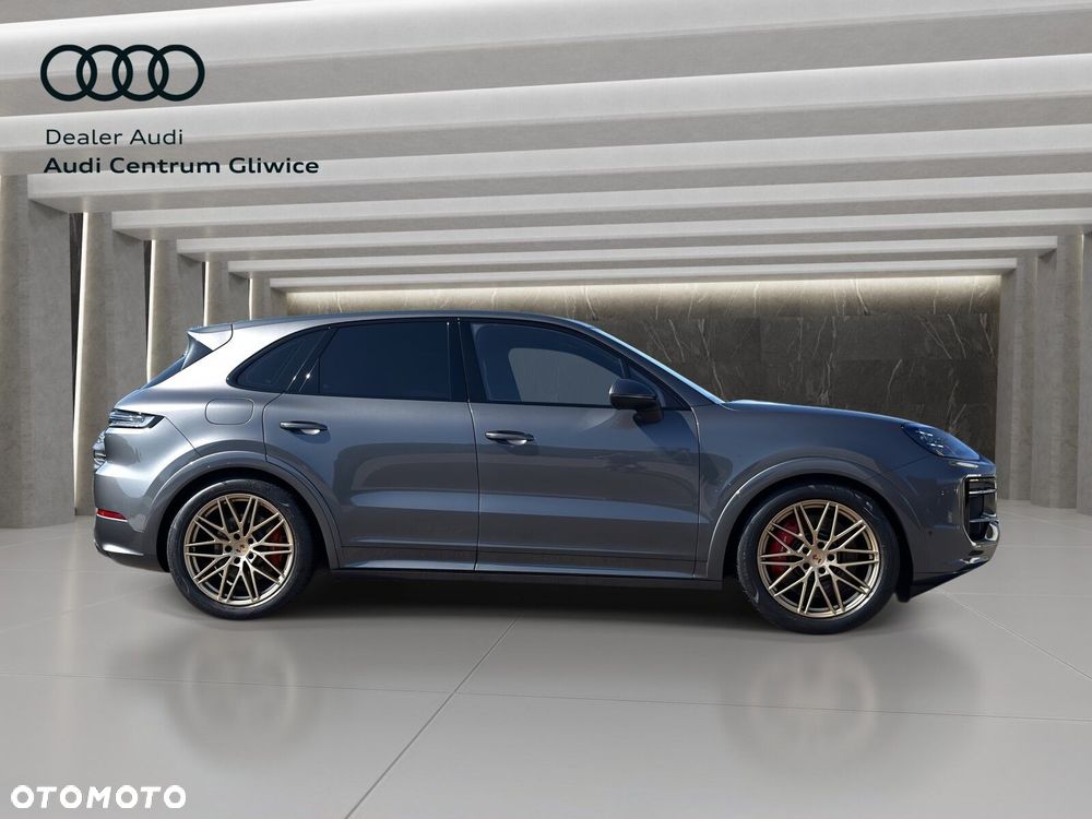 Porsche Cayenne - 8