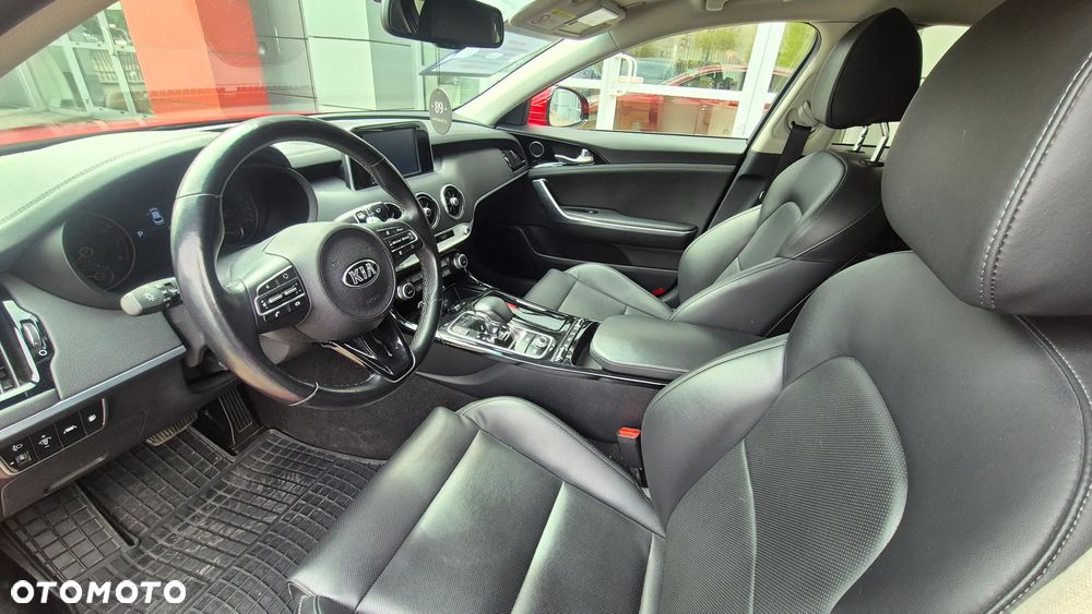 Kia Stinger 2.0 T-GDI L - 23