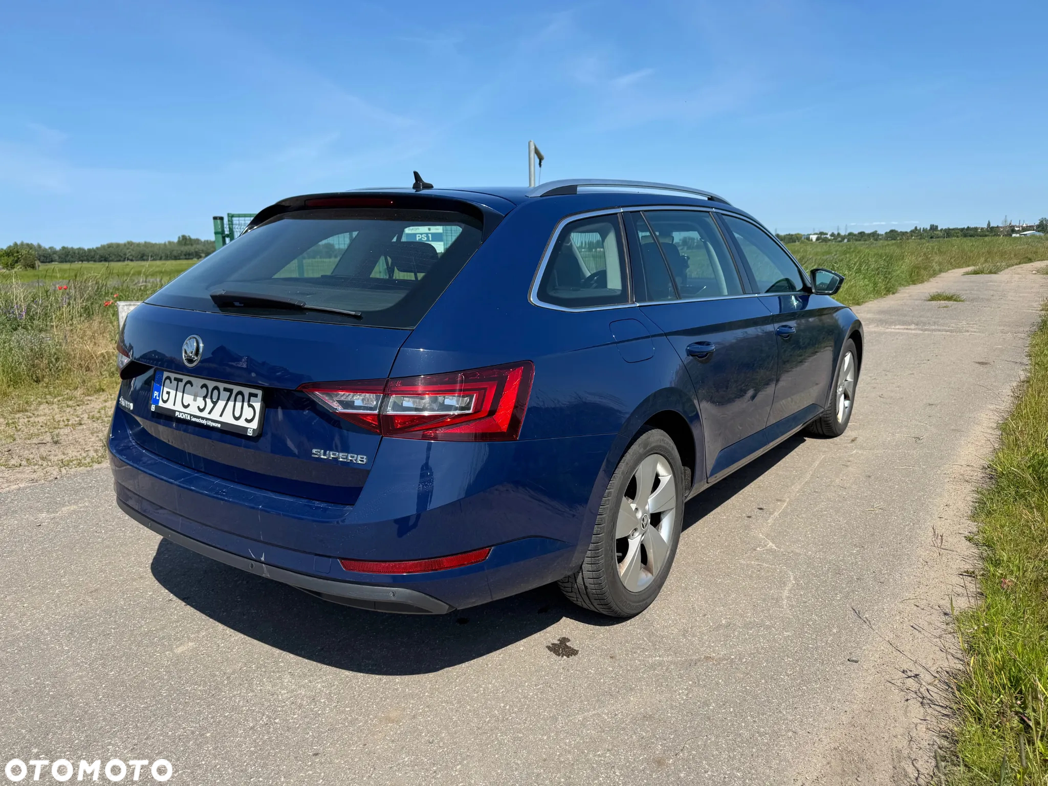Skoda Superb 2.0 TDI Ambition - 35