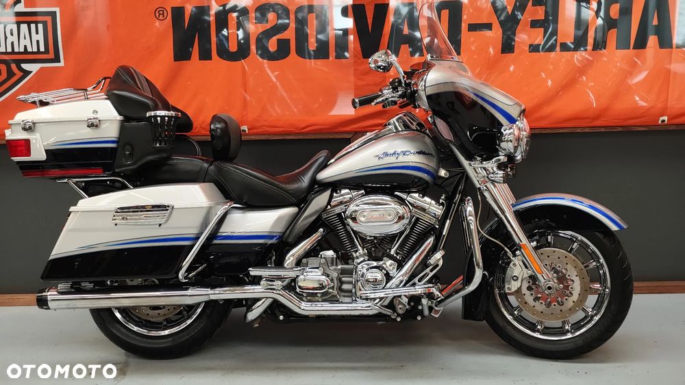 Harley-Davidson Touring Ultra Limited - 2