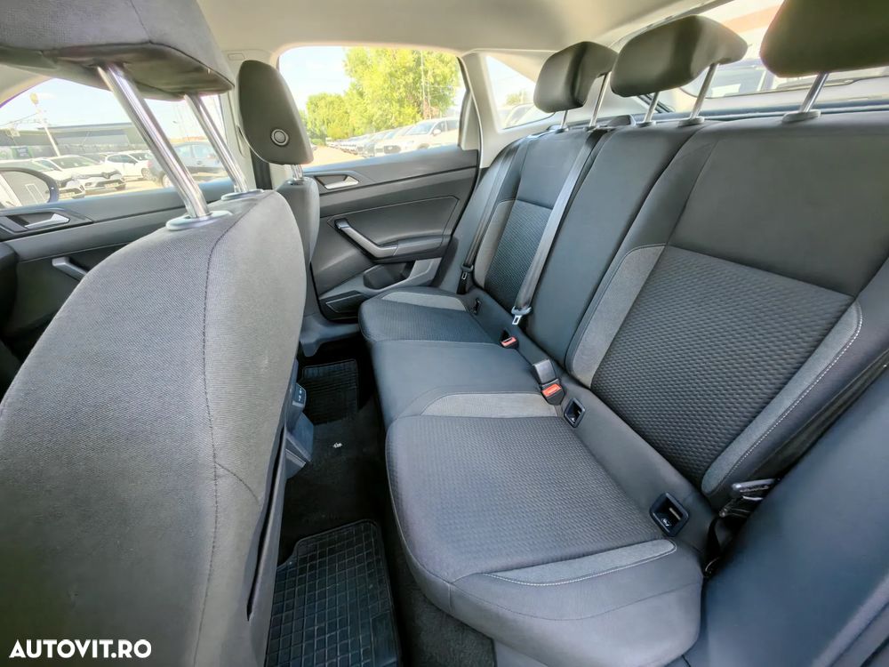 Volkswagen Taigo - 18
