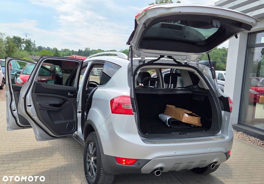 Ford Kuga - 37