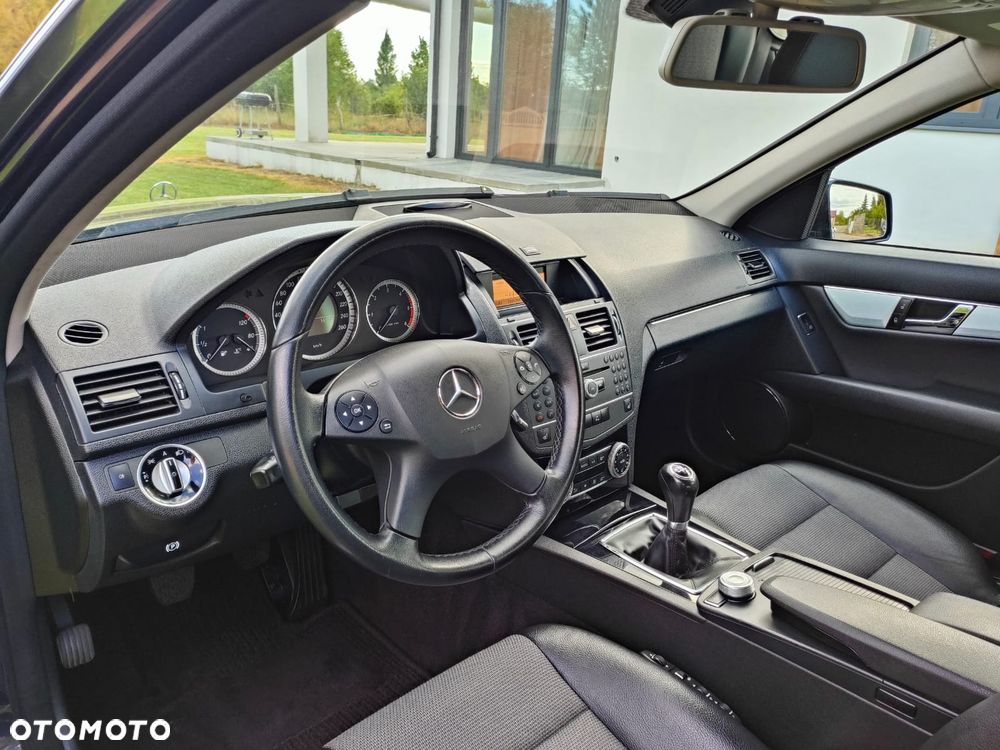 Mercedes-Benz Klasa C 200 CDI DPF (BlueEFFICIENCY) Avantgarde - 20