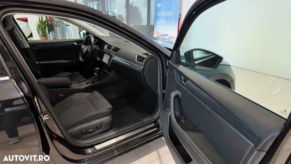 Skoda Superb 2.0 TDI DSG Ambition - 17