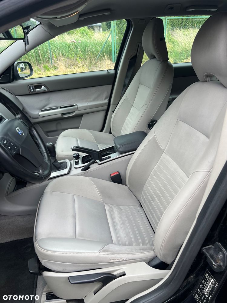 Volvo V50 2.0D DPF - 11