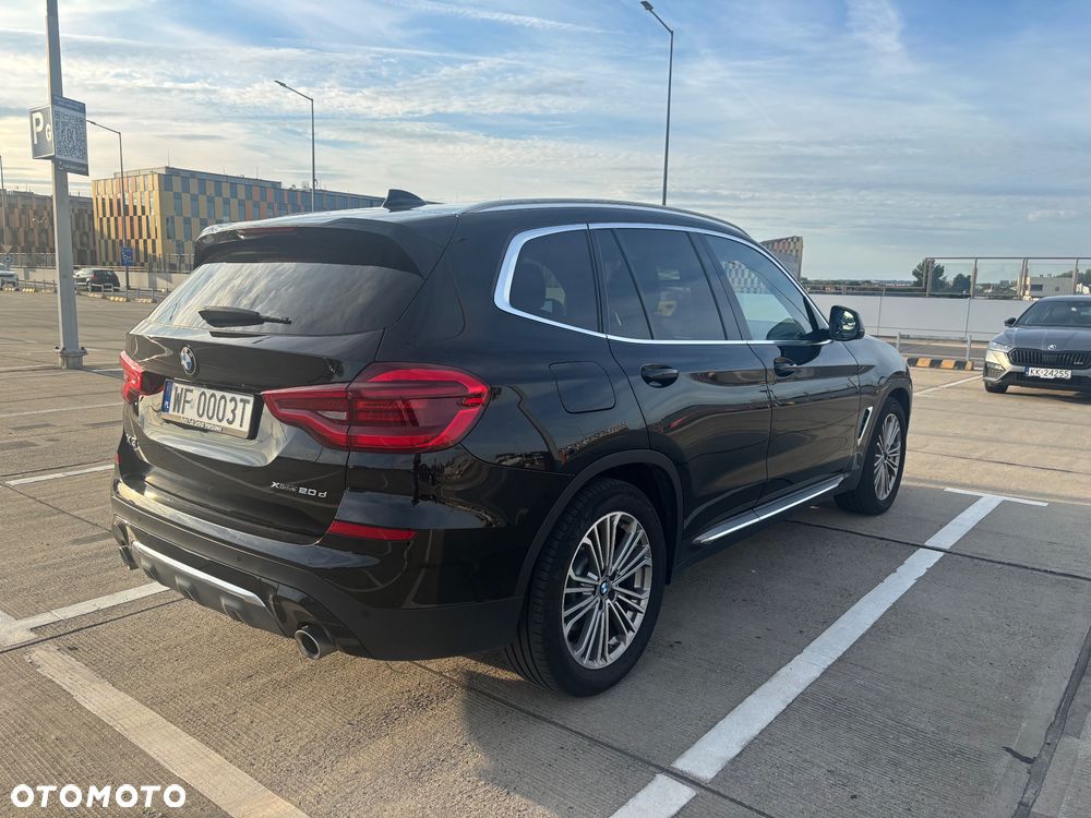 BMW X3 xDrive20d Luxury Line - 9