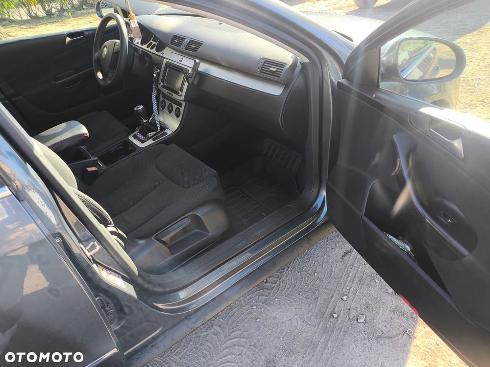 Volkswagen Passat 1.8 TSI Comfortline - 5
