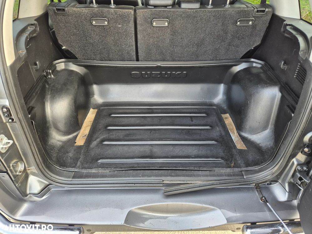 Suzuki Grand Vitara 1.9 DDiS Club DPF Family - 13