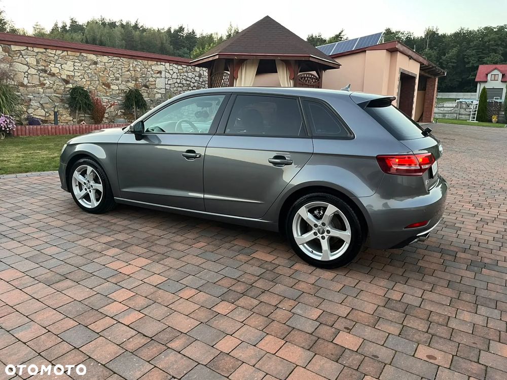 Audi A3 Sportback 1.6 TDI S tronic - 10