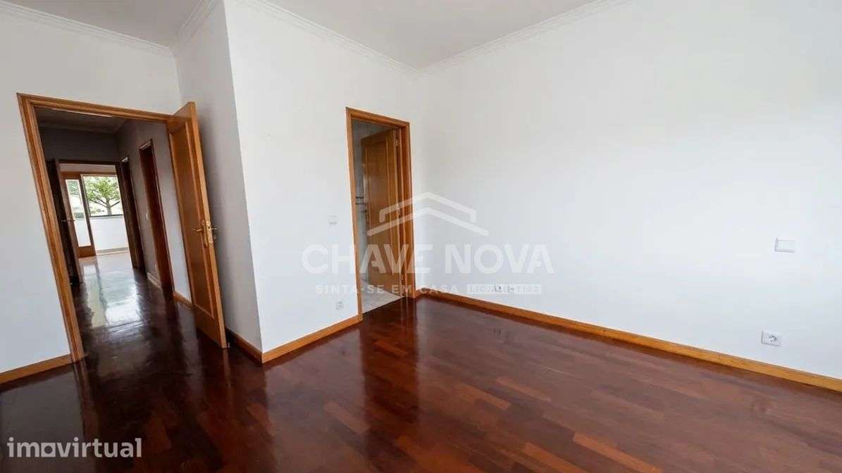 Apartamento T3+1 em Pedroso - Grande imagem: 3/20