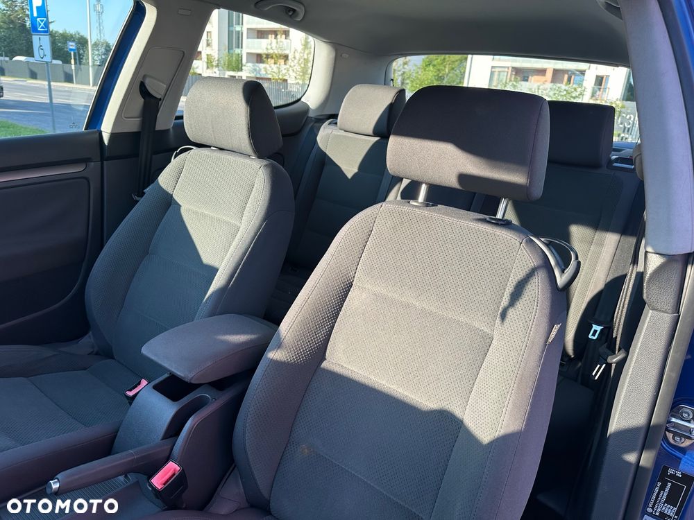 Volkswagen Golf 1.6 Comfortline - 12