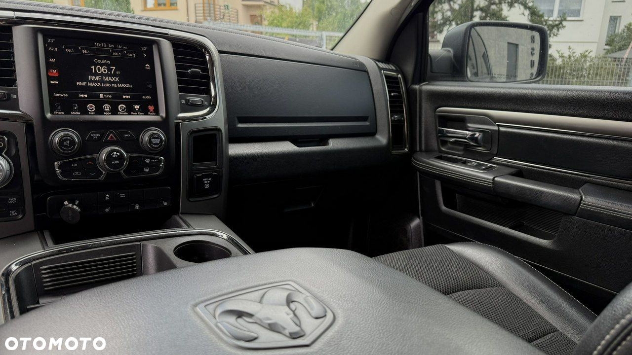 Dodge RAM - 35