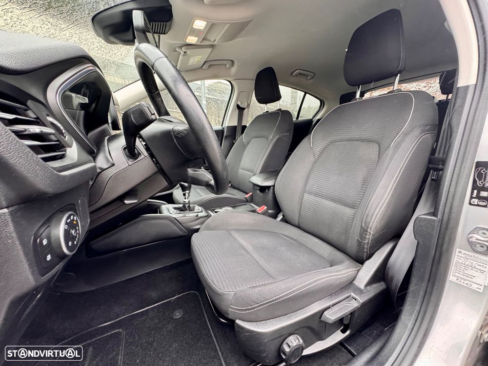 Ford Focus 1.0 EcoBoost Titanium - 24