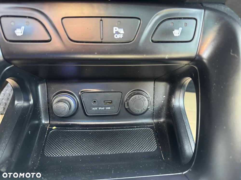 Hyundai ix35 2.0 CRDi 4WD Automatik Premium - 22