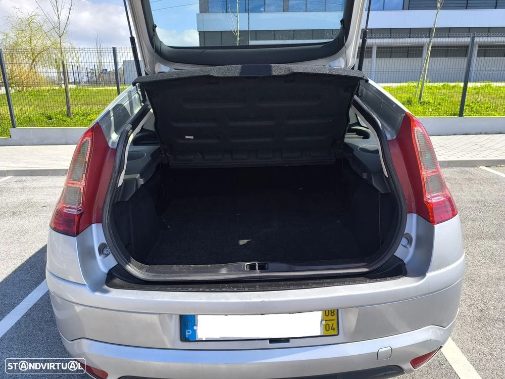 Citroën C4 1.6 HDi VTR - 5