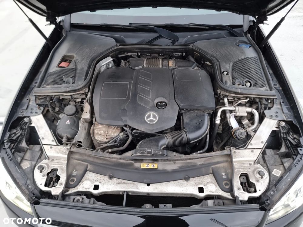 Mercedes-Benz Klasa E 220 d 9G-TRONIC Avantgarde - 17