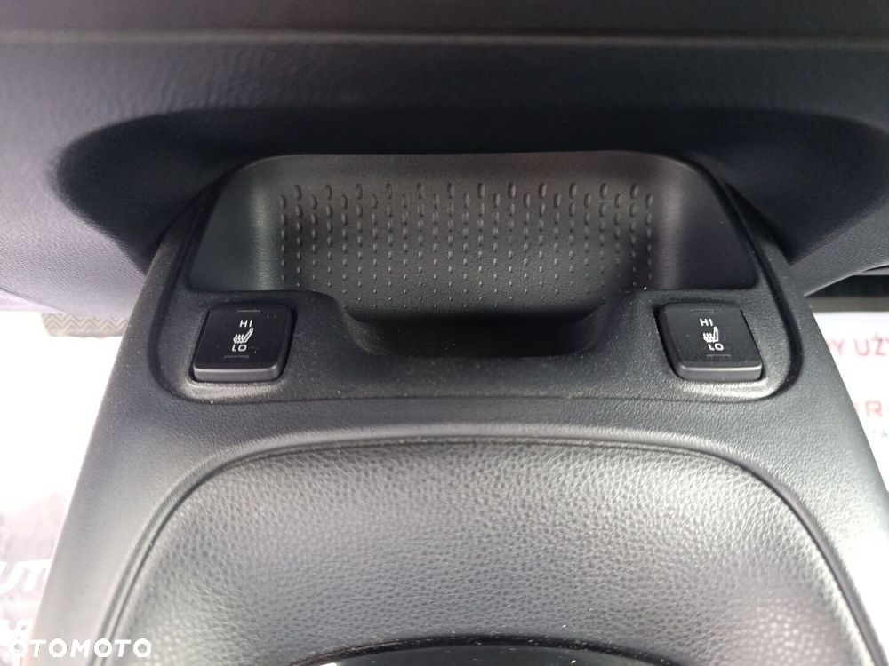 Toyota Corolla 1.8 Hybrid Comfort - 32