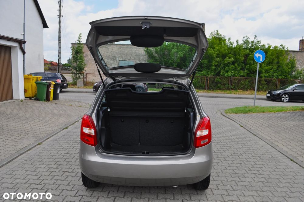 Skoda Fabia 1.2 12V Family - 8