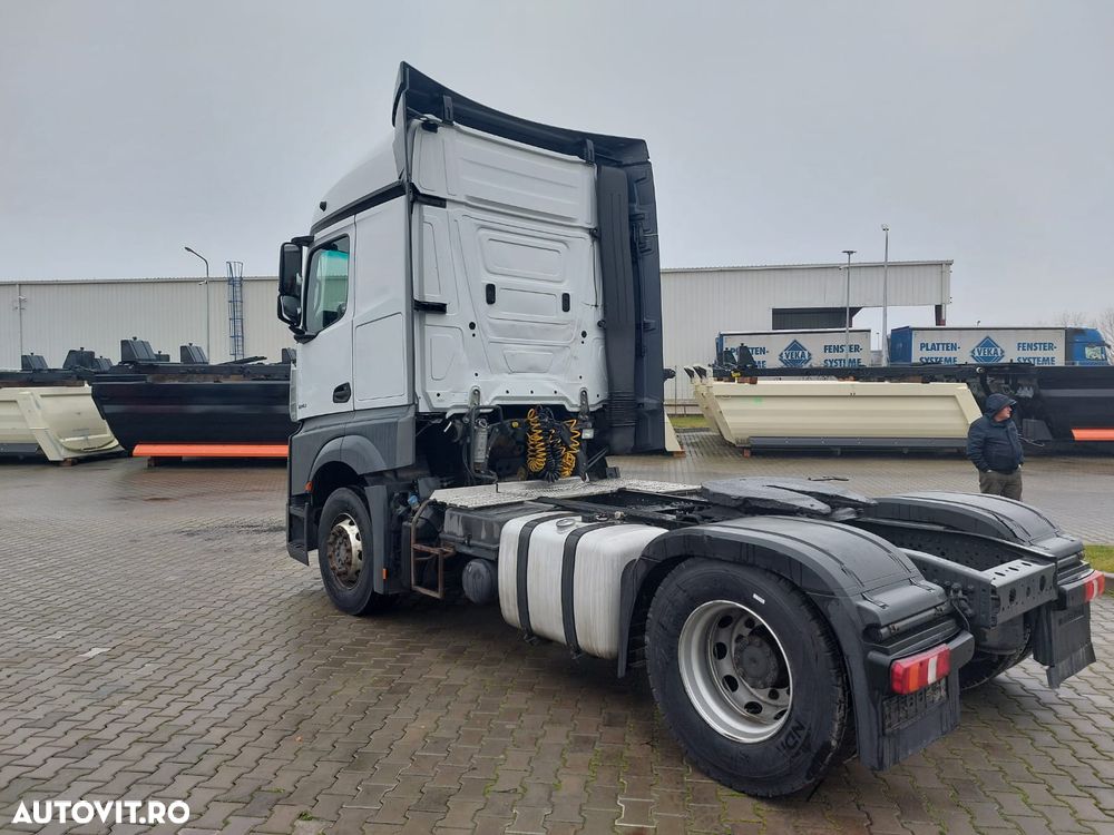 Mercedes-Benz ACTROS - 5