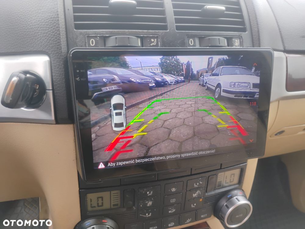 Volkswagen Touareg 3.2 V6 Automatik - 24