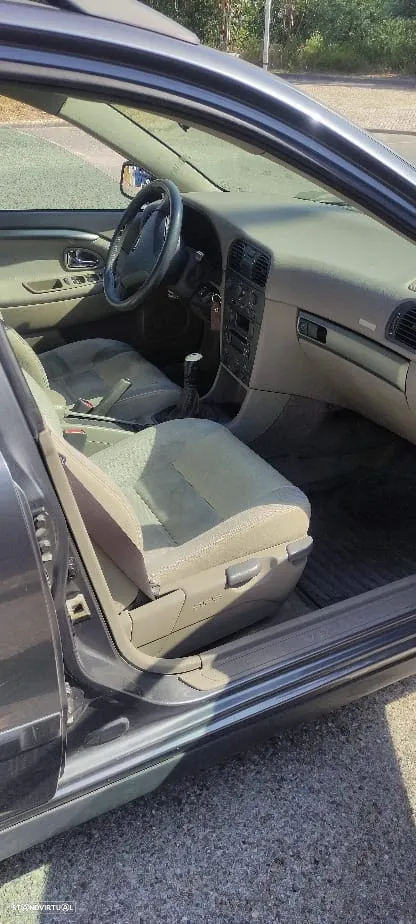 Volvo V40 1.9 D CR - 5