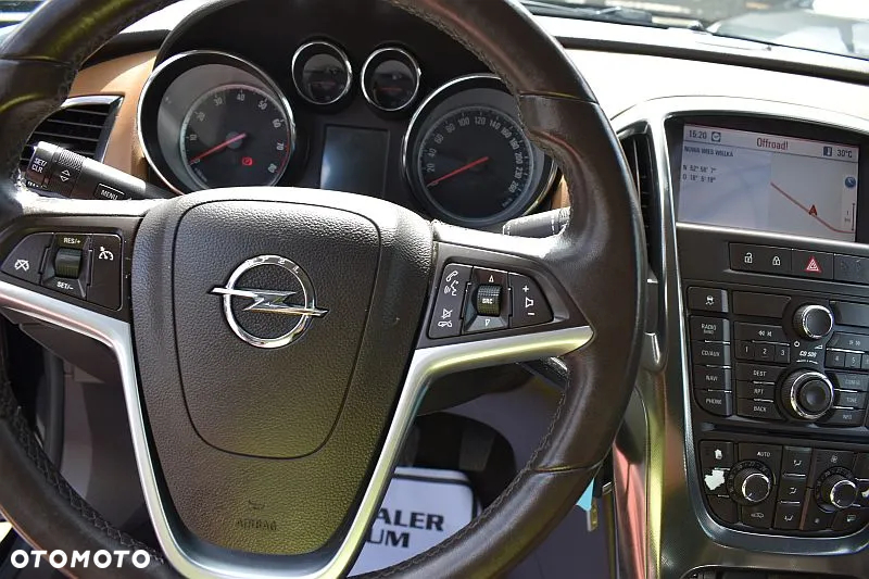 Opel Astra IV 1.4 T Cosmo - 17