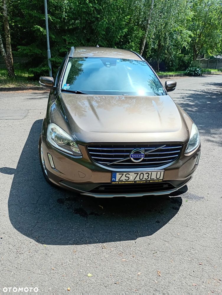 Volvo XC 60 - 4