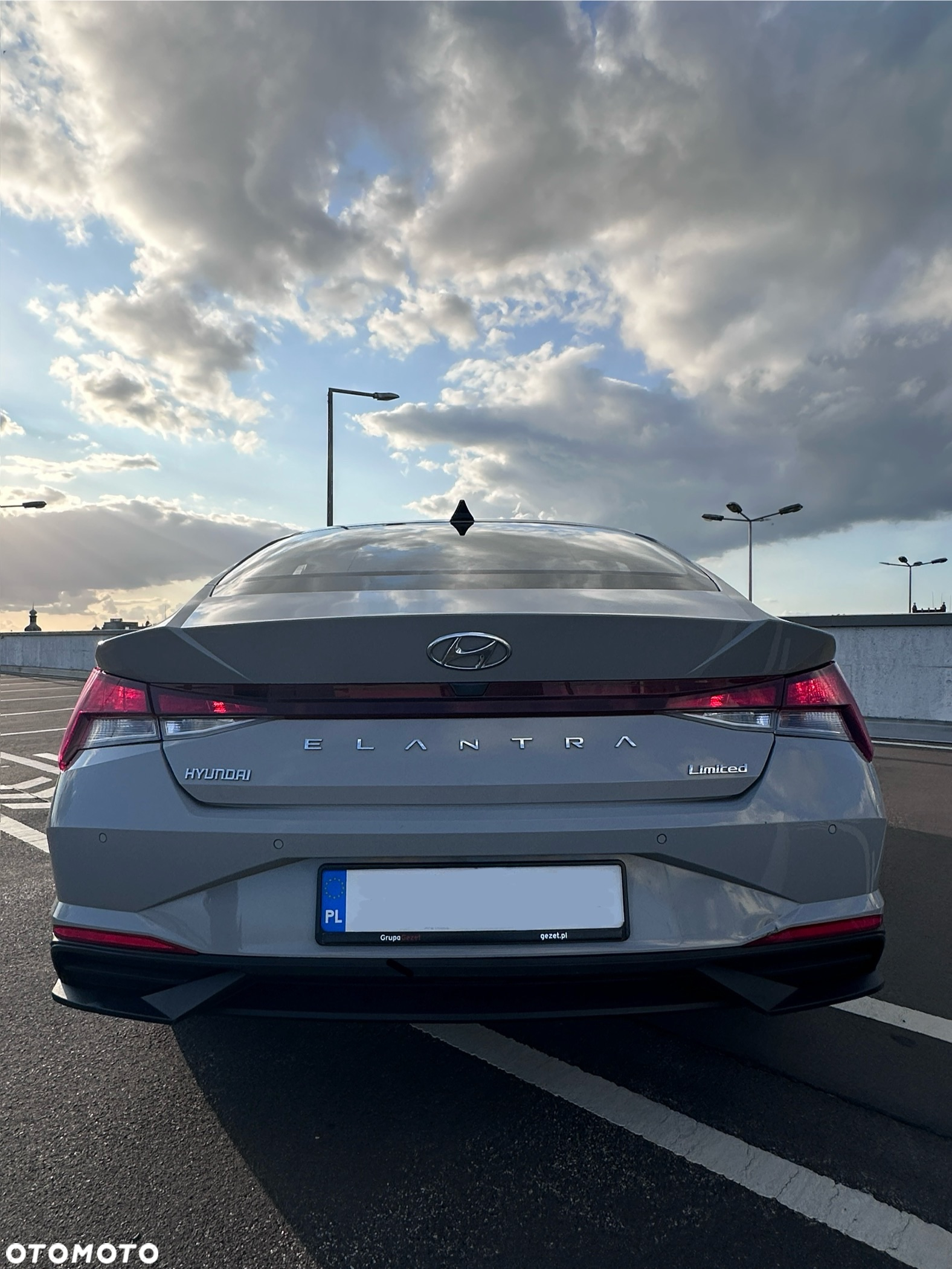 Hyundai Elantra 1.6 Smart - 4