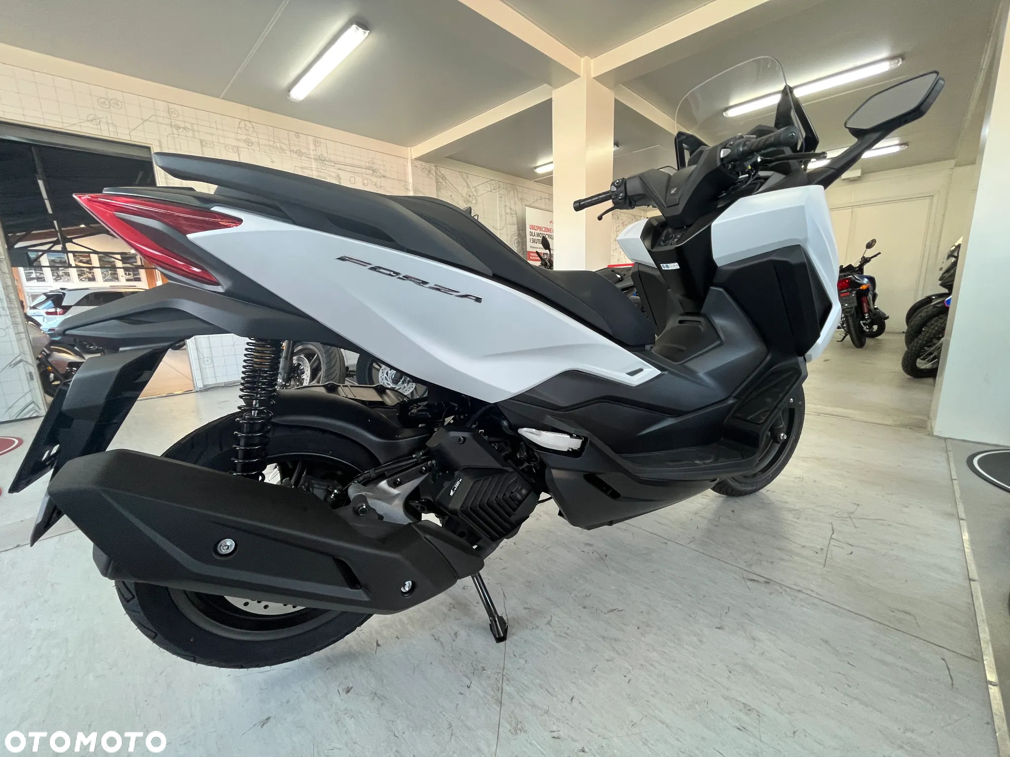 Honda NSS - 4