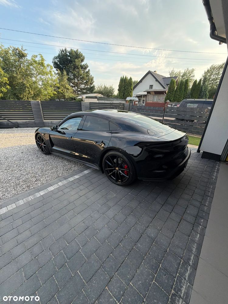 Porsche Taycan GTS - 5