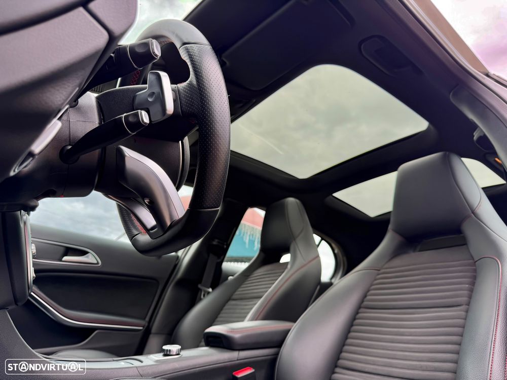 Mercedes-Benz GLA 180 d 7G-DCT AMG Line - 13