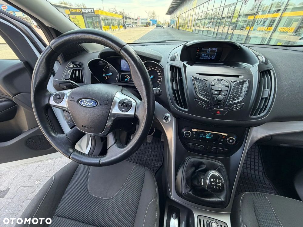 Ford Kuga - 13