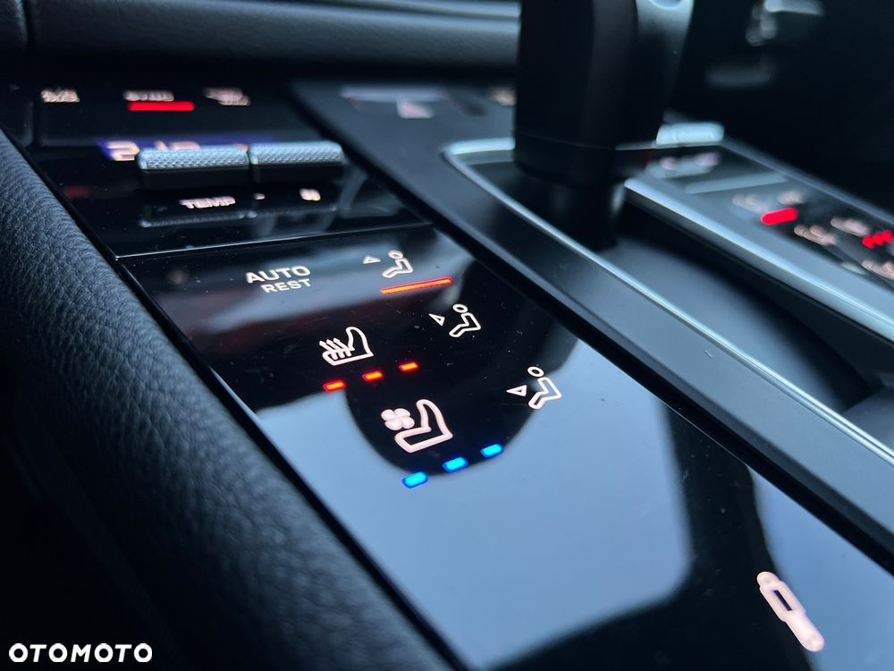 Porsche Macan T - 14