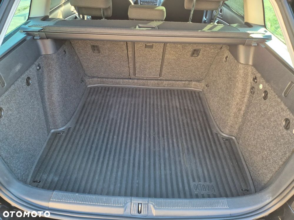 Skoda Octavia 1.6 - 13