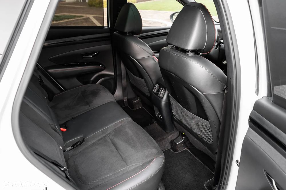 Hyundai Tucson - 38