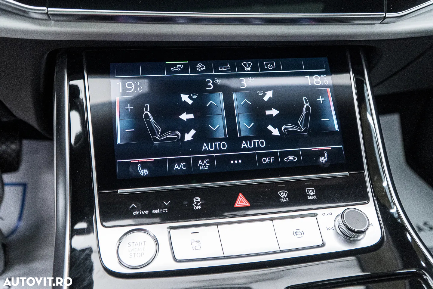 Audi Q7 55 TFSI e quattro Tiptronic PHEV S Line - 38