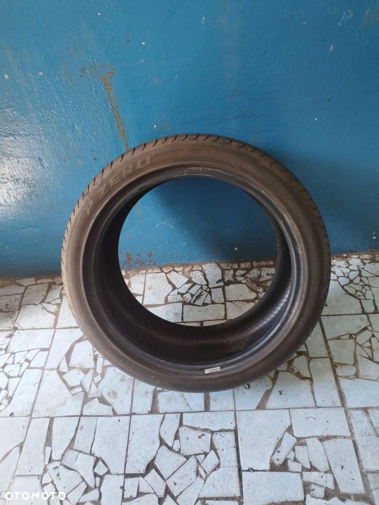 OPONA LATO PIRELLI P ZERO 225/40 R19 96Y - 2