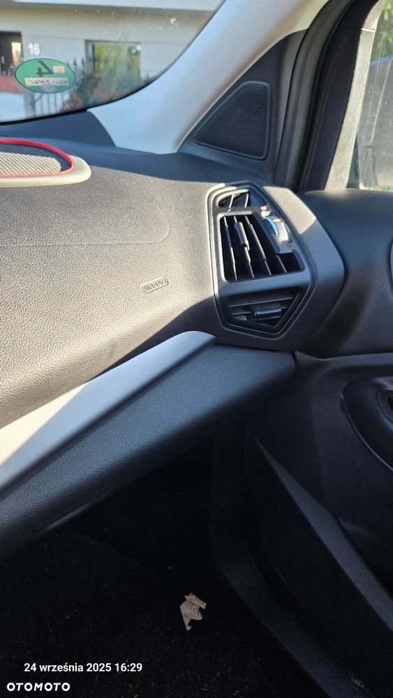 Ford Kuga - 23