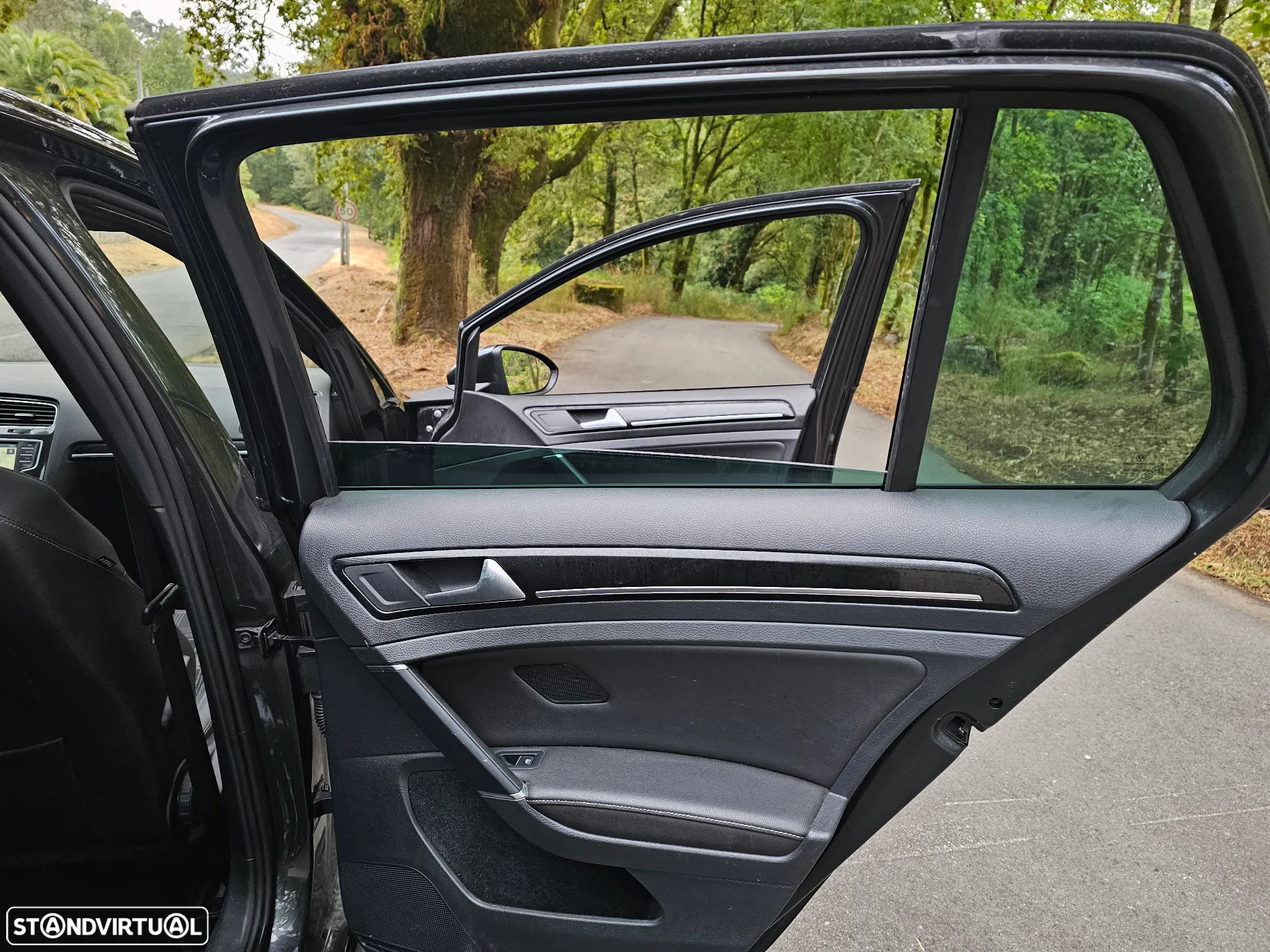 VW Golf GTD 2.0 TDI SCR DSG - 13
