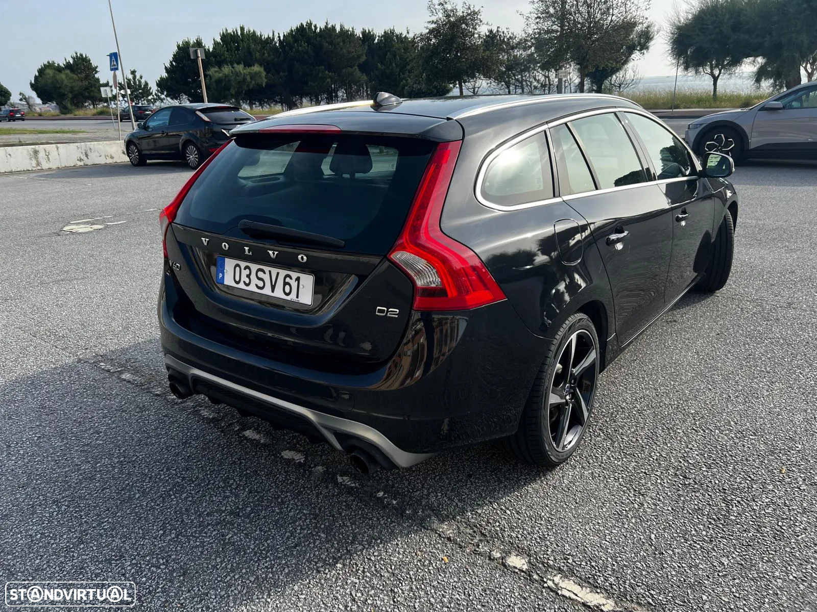 Volvo V60 1.6 D2 Drive R-Design Start/Stop - 4