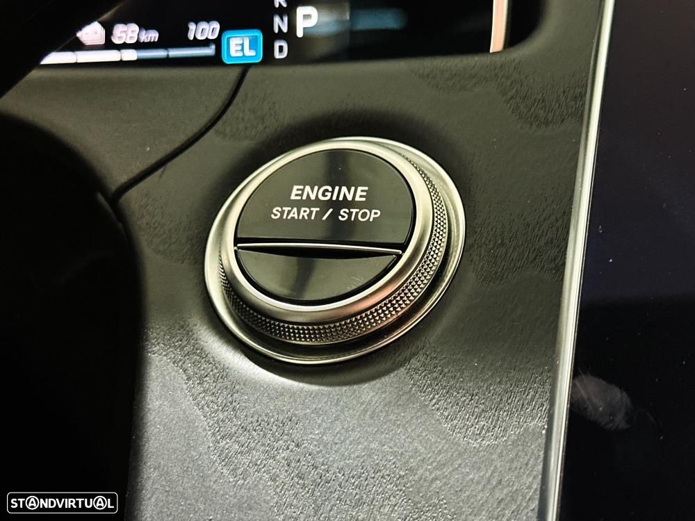 Mercedes-Benz E 300 de 4Matic 9G-TRONIC AMG Line - 52