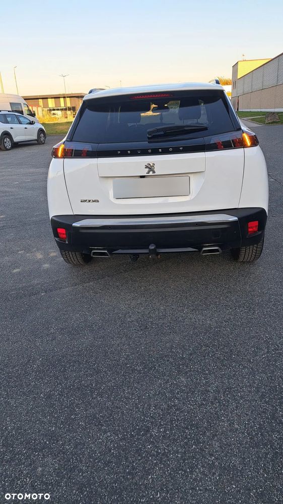 Peugeot 2008 - 10