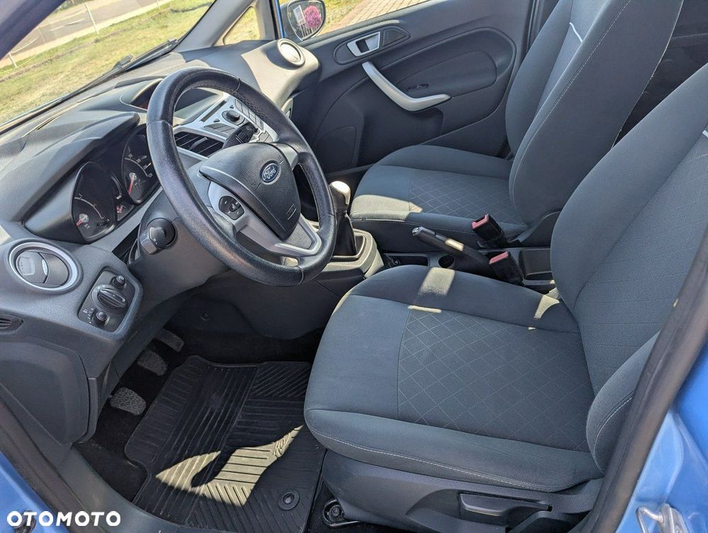 Ford Fiesta - 3