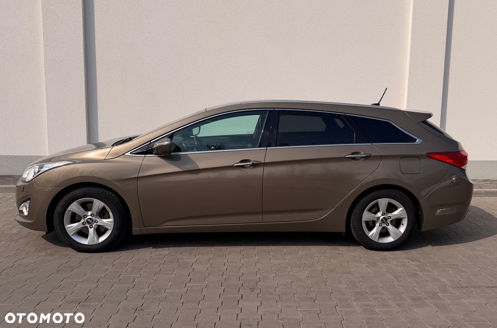 Hyundai i40 i40cw 1.7 CRDi Fifa World Cup Edition - 3