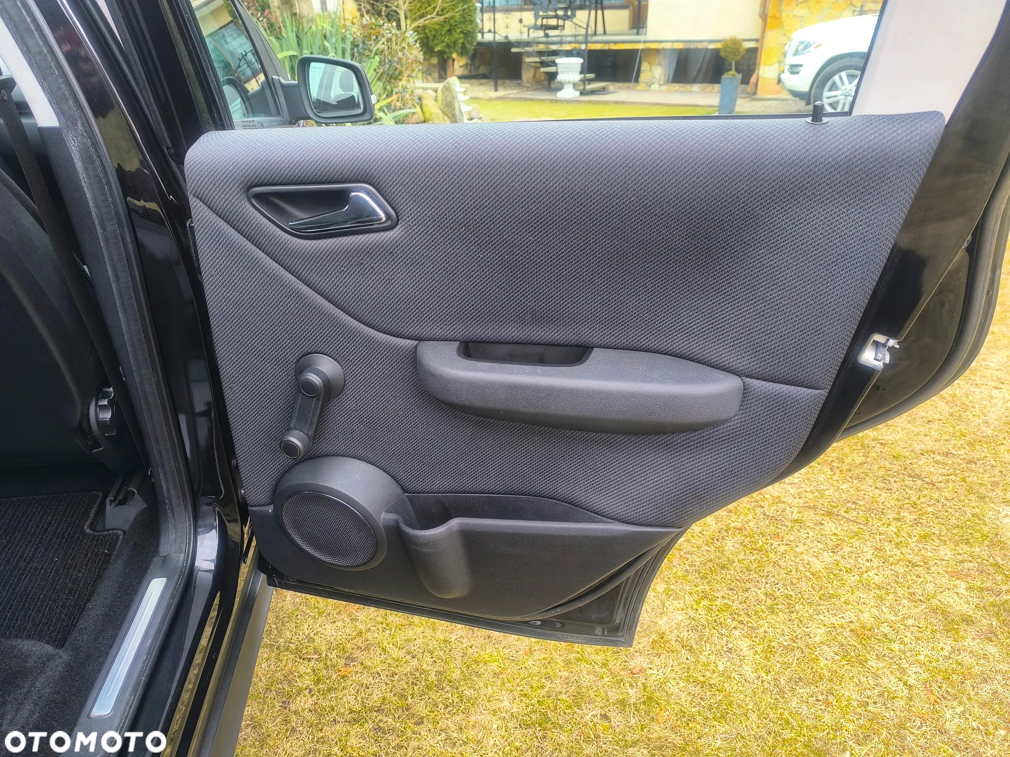 Mercedes-Benz Klasa A 180 CDI Special Edition - 33
